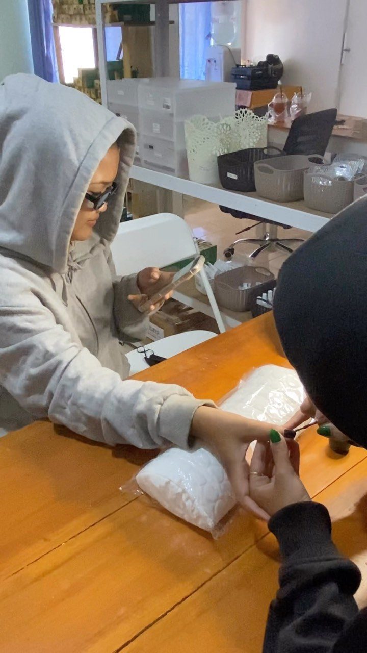 Instagram post from itsrare.nailart. This post is in position 19.